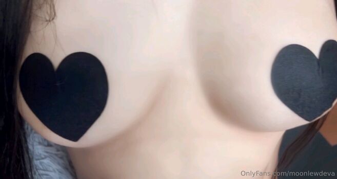 Full leaked Mooncakeva private onlyfans photo