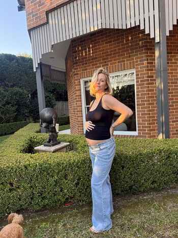 Full leaked Mumma mic  s asmr private onlyfans photo