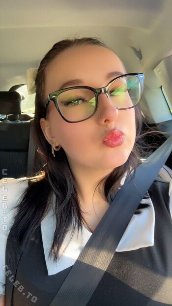 Full leaked Mxrie private onlyfans photo
