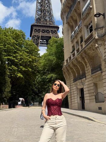 Full leaked Nahzinhaa private onlyfans photo