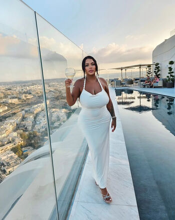Full leaked Nivien kharbeiti page private onlyfans photo