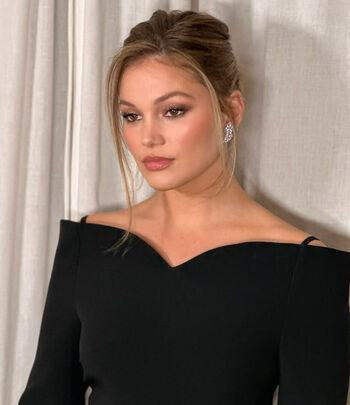Full leaked Olivia holt page private onlyfans photo