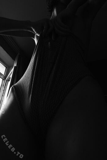 Full leaked Omletik private onlyfans photo