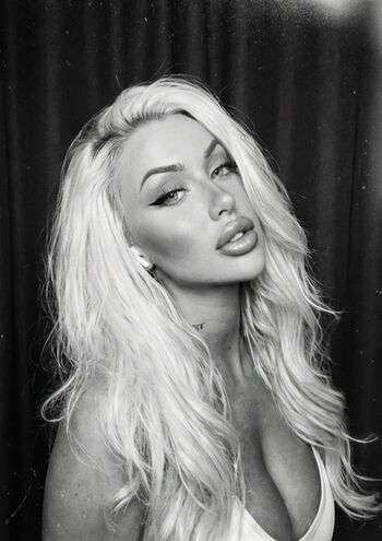Full leaked Peachy goddess private onlyfans photo