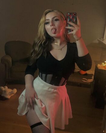 Full leaked Petiteandsweet private onlyfans photo