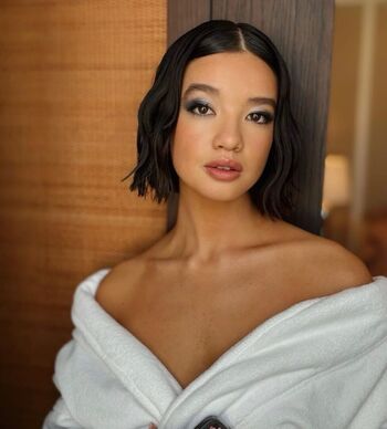 Peyton Elizabeth Lee