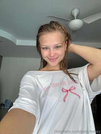 Full leaked Poly honey private onlyfans photo