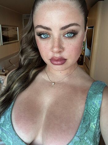 Full leaked Queentaylor private onlyfans photo