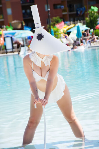 qweeneevee