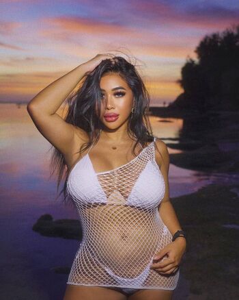 Full leaked Rairaisya private onlyfans photo