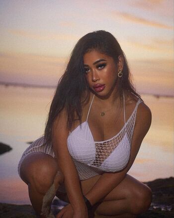 Full leaked Rairaisya private onlyfans photo