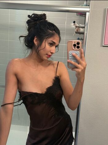Full leaked Reina rae page private onlyfans photo