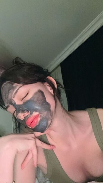 Full leaked Rellaria private onlyfans photo