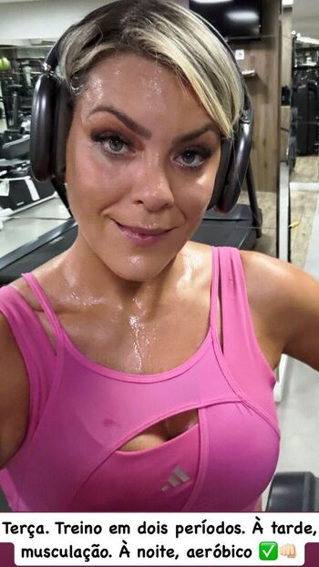 Full leaked Renata fan page private onlyfans photo