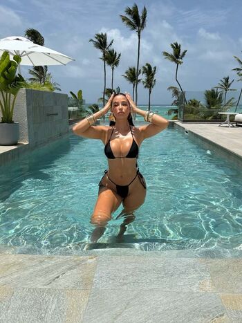 Full leaked Renee estella private onlyfans photo