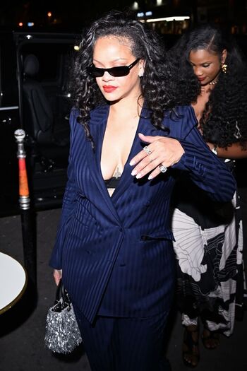 Full leaked Rihanna  page private onlyfans photo