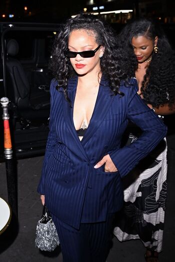 Full leaked Rihanna  page private onlyfans photo