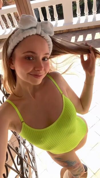 Full leaked Riley kitten private onlyfans photo
