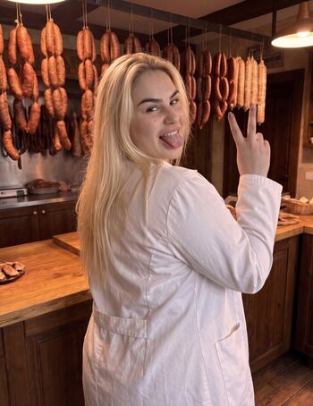 Full leaked Rosiccaa page private onlyfans photo