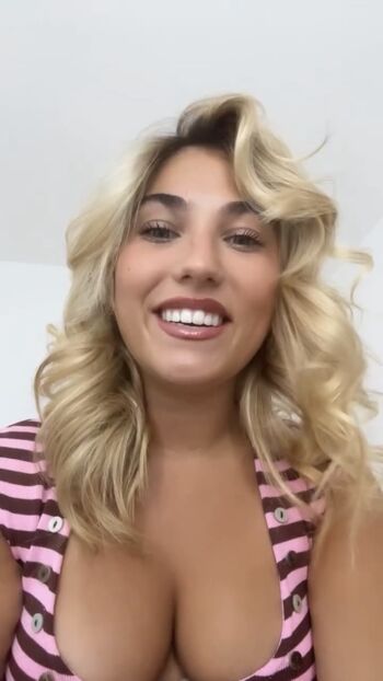 Full leaked Rosie mcclelland page private onlyfans photo