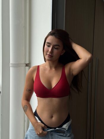 Saffron Sharpe
