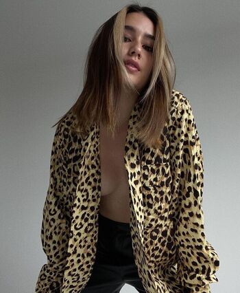 Full leaked Saffron sharpe private onlyfans photo