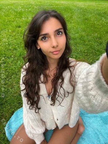 Full leaked Sara wolf private onlyfans photo