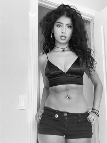 Full leaked Sarah hadjih private onlyfans photo