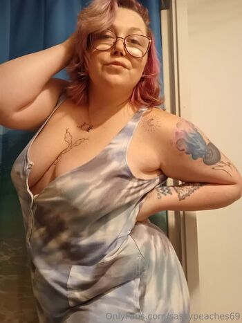 Full leaked Sassypeaches private onlyfans photo