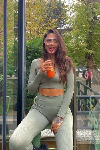 Full leaked Sezen destina private onlyfans photo