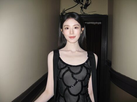 Full leaked Shuhua page private onlyfans photo