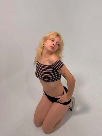 Full leaked Simlosssss private onlyfans photo