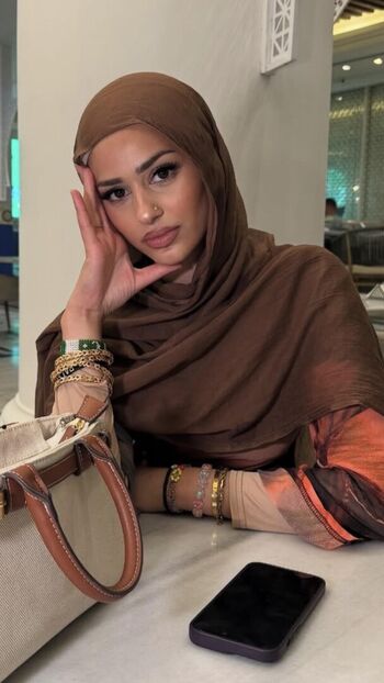 Full leaked Sisterhood private onlyfans photo