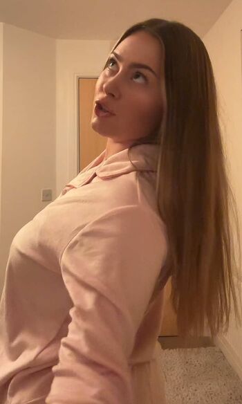 Full leaked Sl private onlyfans photo