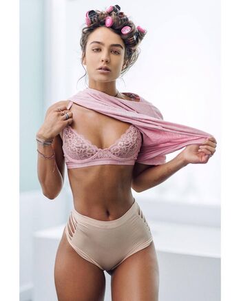 Sommer Ray