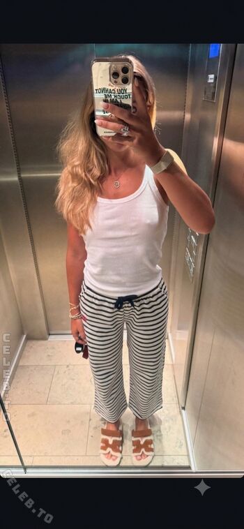 Full leaked Sophia flrsch private onlyfans photo