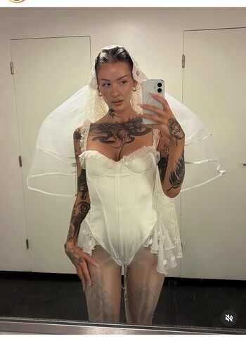 Full leaked Spaceflower private onlyfans photo