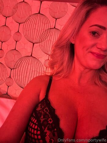 Full leaked Sportywife page private onlyfans photo