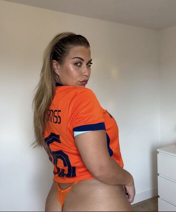 Stevie Burns