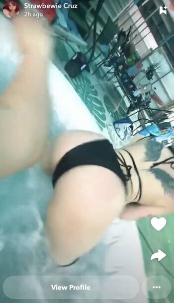 Full leaked Strawbewie buni private onlyfans photo