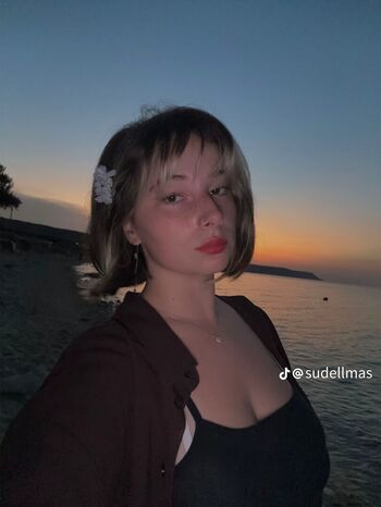 Full leaked Sude elmas private onlyfans photo