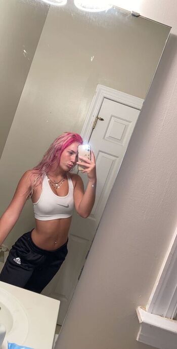 Full leaked Suzie makay private onlyfans photo