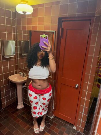 Full leaked Ana fryer/ private onlyfans photo