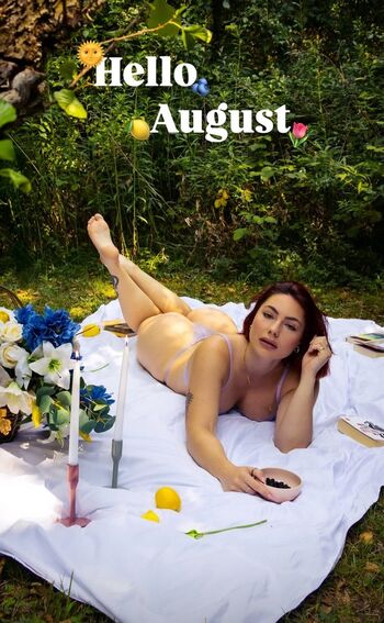 tanialeone1