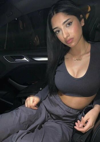 Full leaked Taqdeez yaazin private onlyfans photo