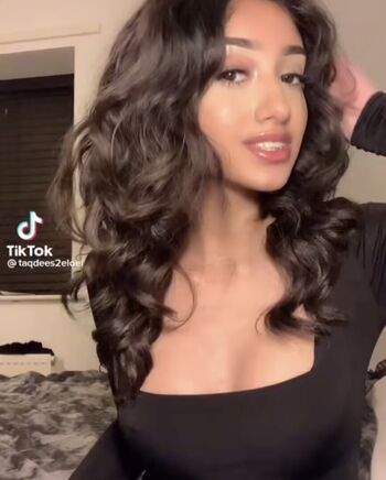 Full leaked Taqdeez yaazin private onlyfans photo