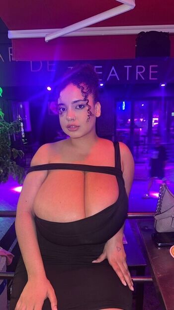 Full leaked Thegirlinred page private onlyfans photo