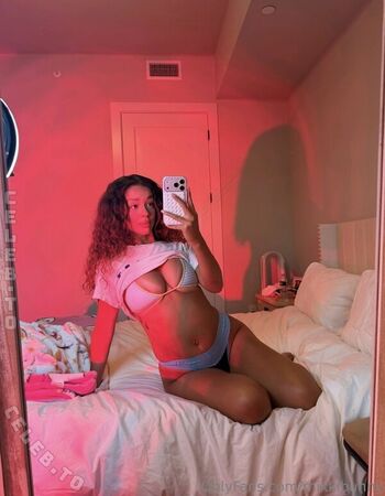 Full leaked Themikkiangel private onlyfans photo