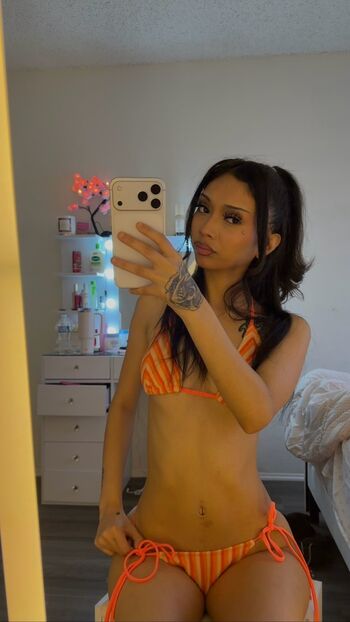 Full leaked Theyenvyyalexis private onlyfans photo