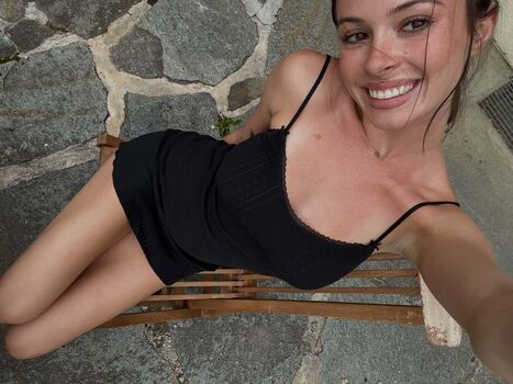 Full leaked Tui caro lister private onlyfans photo